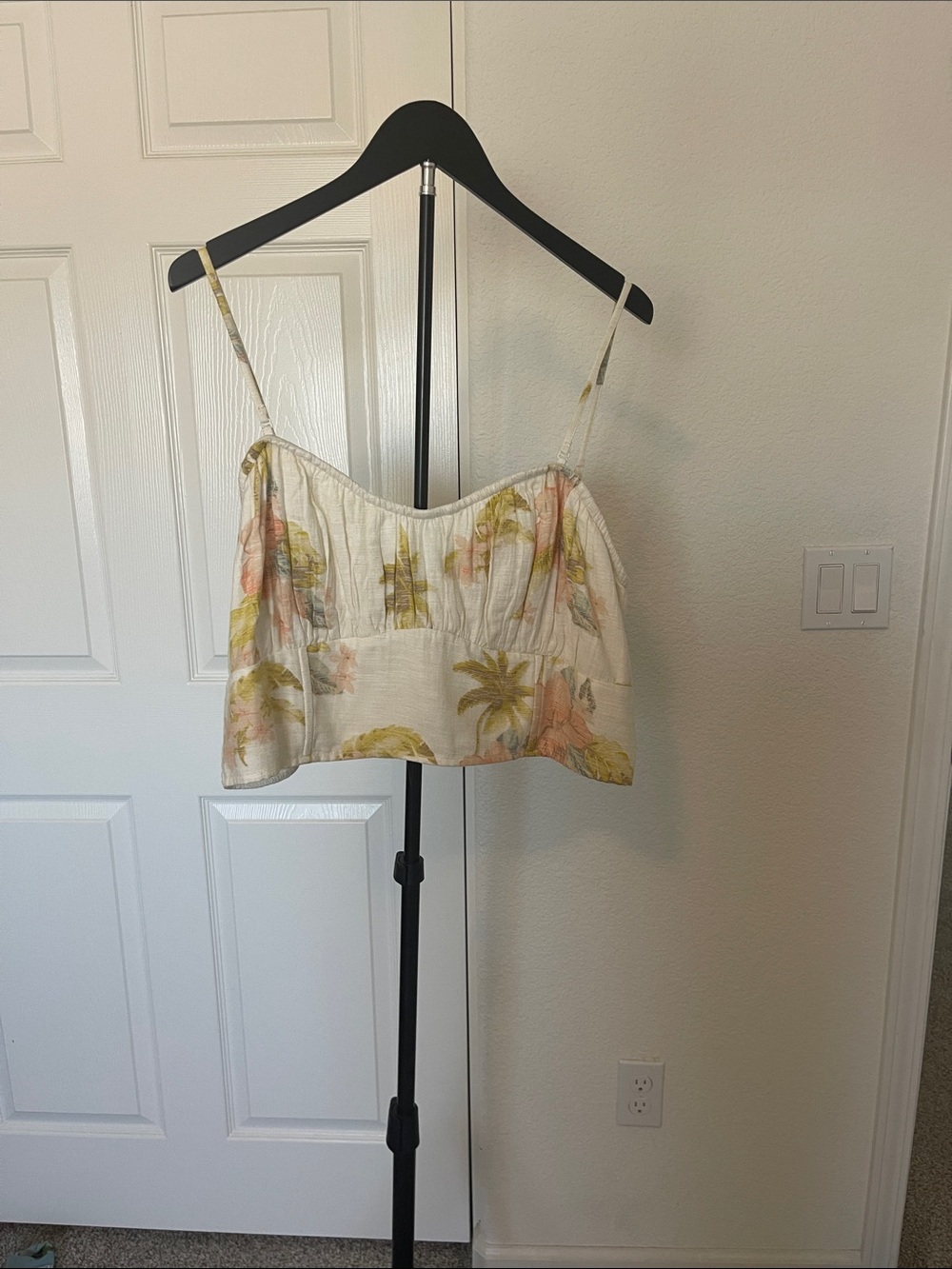American Eagle Outfitters Cream Floral Spaghetti Strap Cami